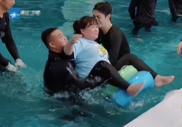  青春|《青春环游记2》成广告专场，对嘉宾区别对待，江疏影沦为工具人