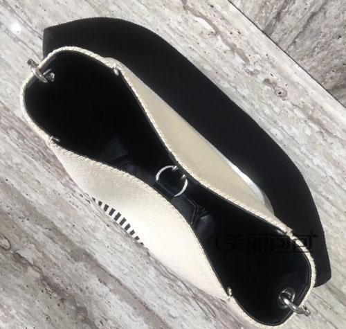 搭配|今年火爆时尚圈的思琳帆布tote包 都为你整理好了