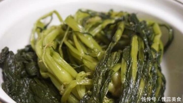 酸甜|72岁婆婆腌酸菜，不加一粒盐，不加一滴醋，酸甜可口更清脆