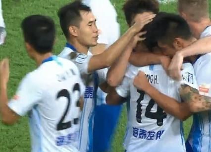  破门|2-2绝平重庆！天津泰达33岁老将最后时刻破门！94分钟轰出神仙球