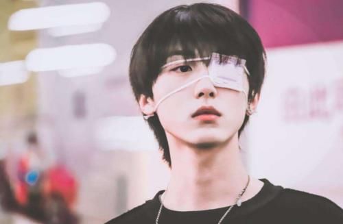 选秀|选手下场曝节目内幕,工作人员给“皇族”打投,选秀黑幕还少吗?