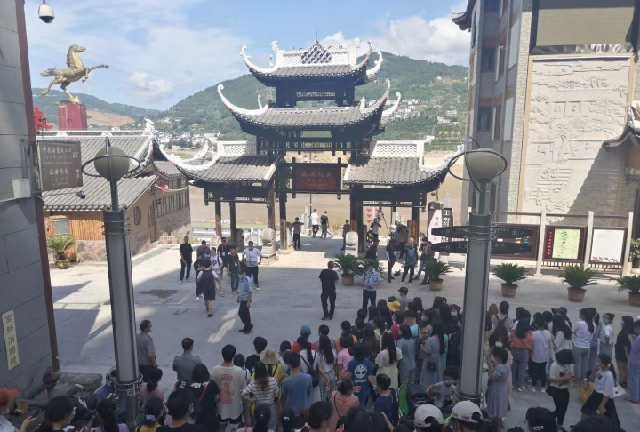  巴东|《中餐厅》第一站在巴东，“赵小刀”来了，他们最深刻的是什么？