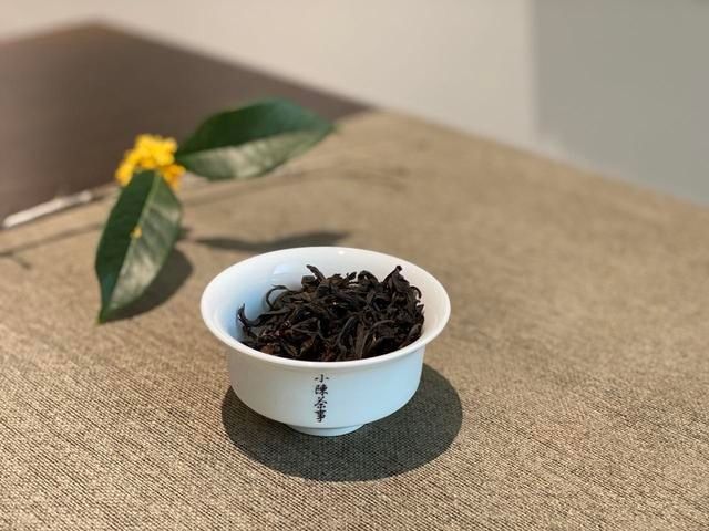 茶客|这个存茶方法老茶客都爱用，学会这几招，红茶、白茶、岩茶随便存