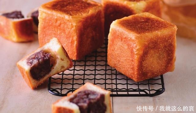 高筋面粉|特级红豆餐包,外酥内软,搭配甜而不腻的红豆馅,最适合拿来解馋