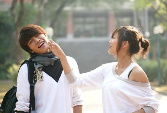 心意|别用微信秒回鉴定真情,1个人有多爱你,他的实际行动将会告诉你