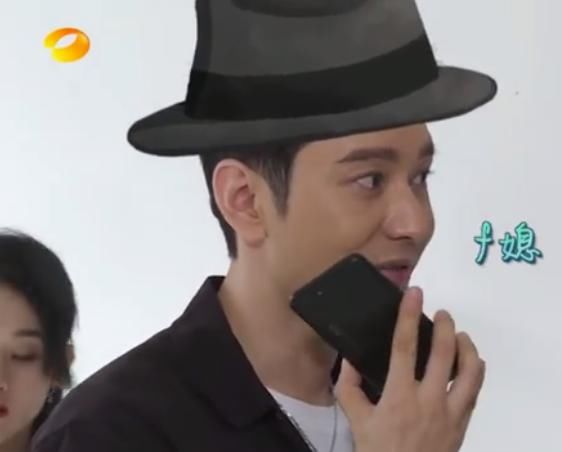  参与|baby参与了第二期中餐厅的录制，就在黄晓明旁边，你发现了没