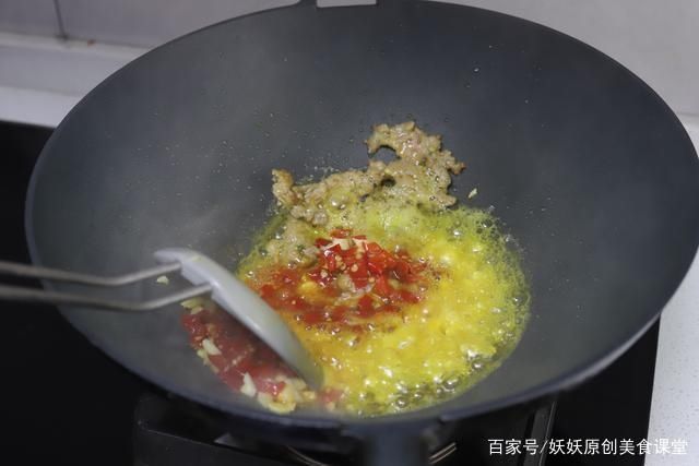  便宜|三伏天就馋这个菜，香辣美味，超级下饭，便宜又好吃