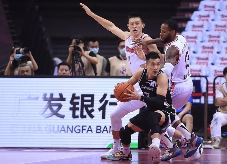到篮板球|CBA决赛！广东宏远击败辽宁本钢！威姆斯28分！大比分1-0！