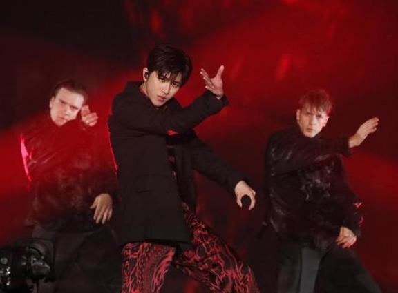  老戏骨|2020《青春芒果夜》嘉宾阵容公布，老戏骨跨界演出，你更期待谁？