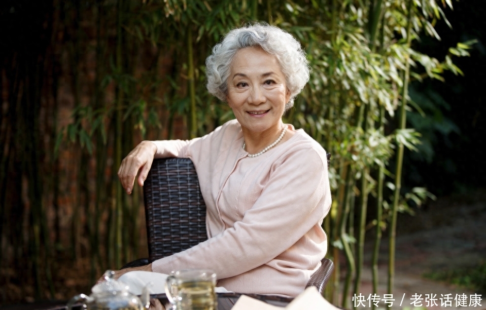 老得慢的女人都有哪些特征(“老得慢”的女人，身上一般有6个共性，看看你占几个？)