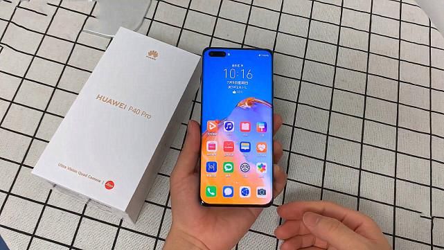  用户进行|买手机一定要跟风？这四款手机内行人较为喜爱，华为手机占两款！