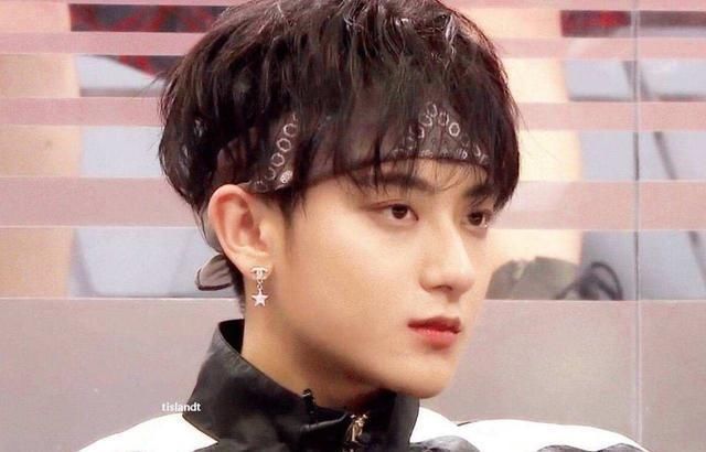  不再|短短8年的时候，黄子韬做了什么，让我们不再黑他，不再讨厌他