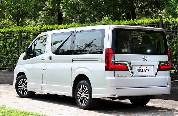  亲民版|亲民版“丰田埃尔法”曝光！猛降20万，配2.8T动力+四驱真霸气！