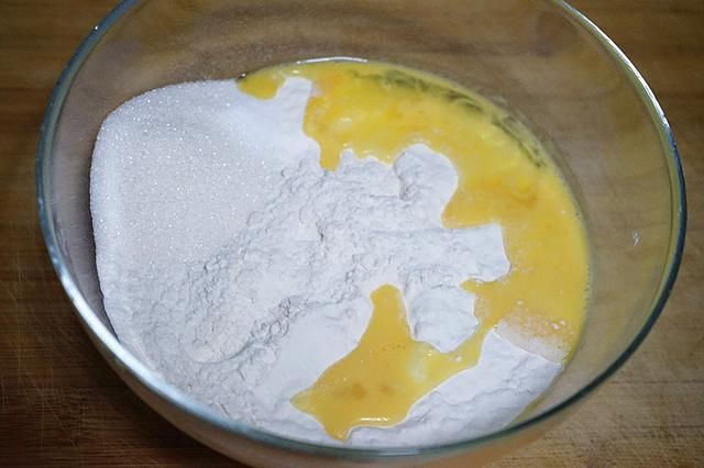  包裹|肉松手撕面包，层层包裹多多肉松，蓬松柔软，这方子经得起考验