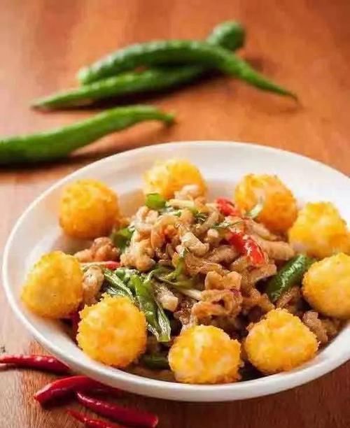  凉拌|葱香鸡蛋薄饼，汤圆戏板筋，凉拌西芹腐竹，素炒刀削面