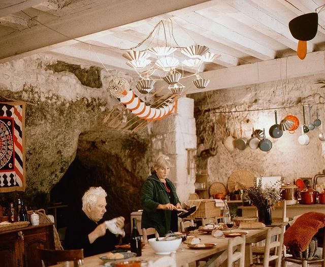  办公|艺术家“躺赚”指南