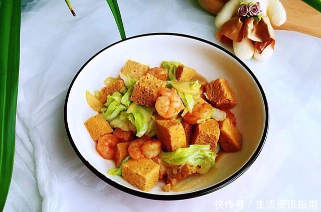 白菜|脂肪最怕这个菜,三天两头吃,腰细了脸小了,才2块钱一斤