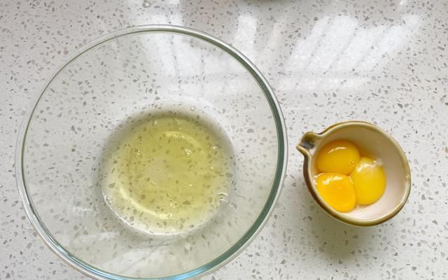 动打蛋器|零难度“网红粑粑糕”,外酥里软又美味,做法比戚风简单省事