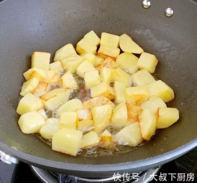 土豆|秋天到,南瓜俏!大叔教你南瓜炖土豆,香糯绵软,简单易学,好吃