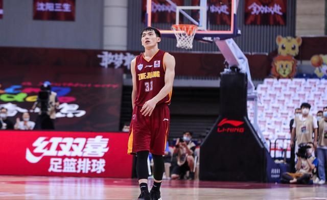  外援|浙江双雄惺惺相惜！爆砍48分和45分都输球，CBA球队没外援真不行