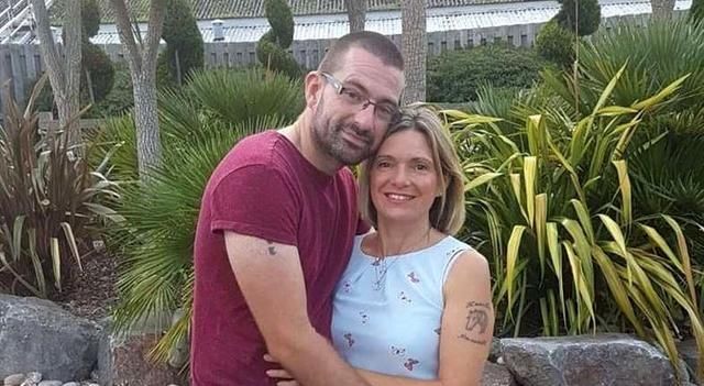  患癌|英男子不愿分手，谎称自己患癌，每天吞药20粒，还要女友带去化疗