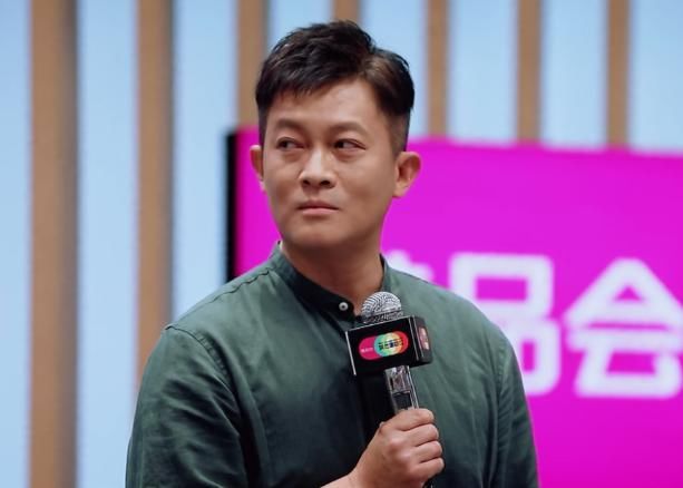  演技|郭敬明质疑杨志刚的演技，反对杨志刚拿S，赵薇回应太打脸