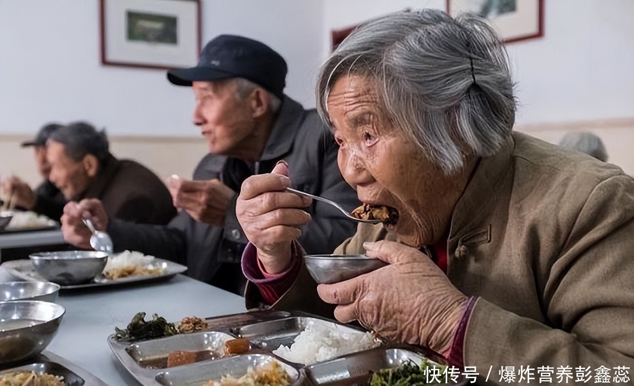 调查发现：寿命短的人，吃饭会有这3个坏习惯，越早戒掉越健康