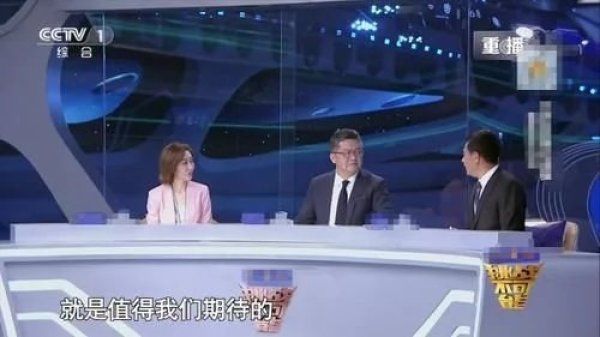 董卿|王嘉宁接替董卿加盟央视《挑战不可能》观察团,靠分析微表情赢了