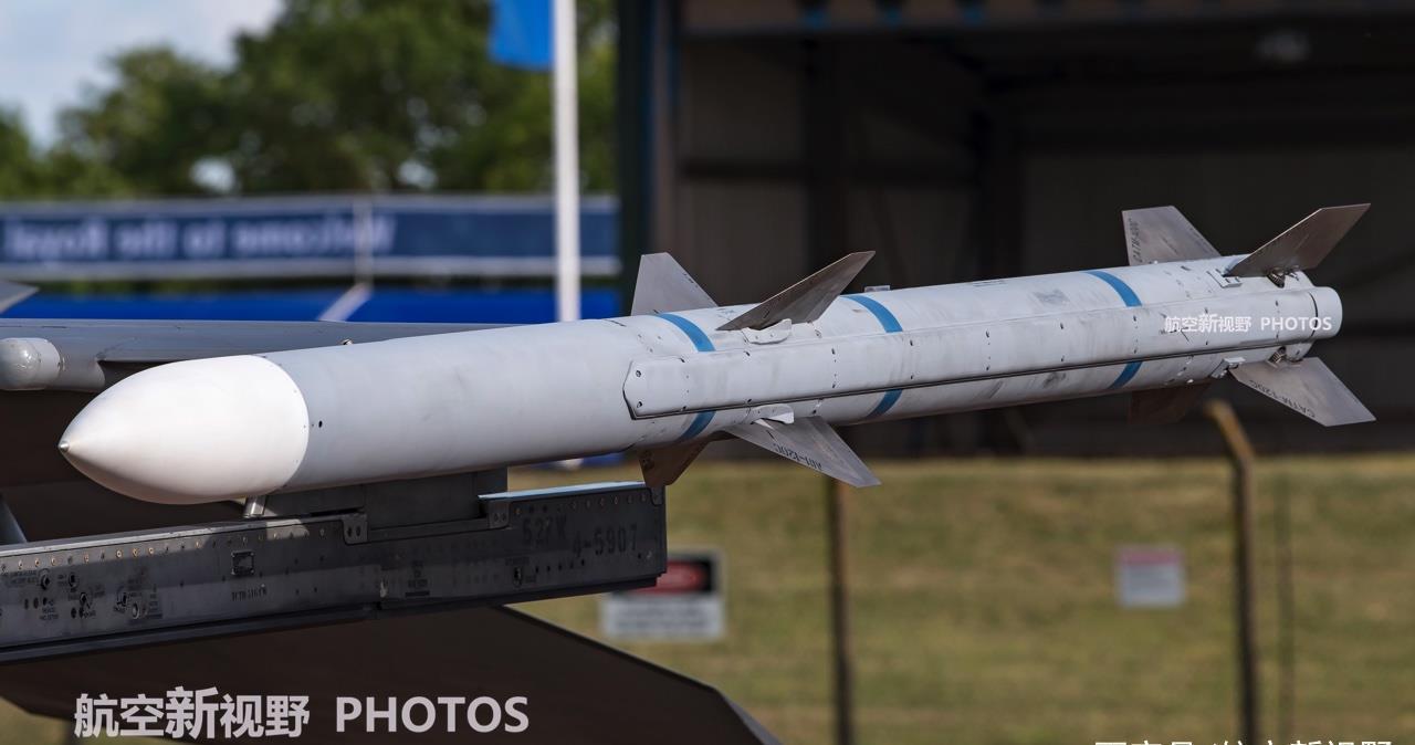 实拍|军迷深入国外基地实拍,美国空军F-16战斗机,服役多年不减当年