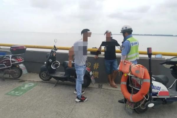 监控|浙江男子下江捕鱼, 一秒钟被江水吞没! 监控拍下全过程……