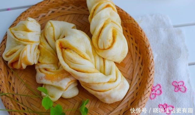 发酵|教你蒸花卷的简单方法,一次发酵省时又省力,早上加热就能吃