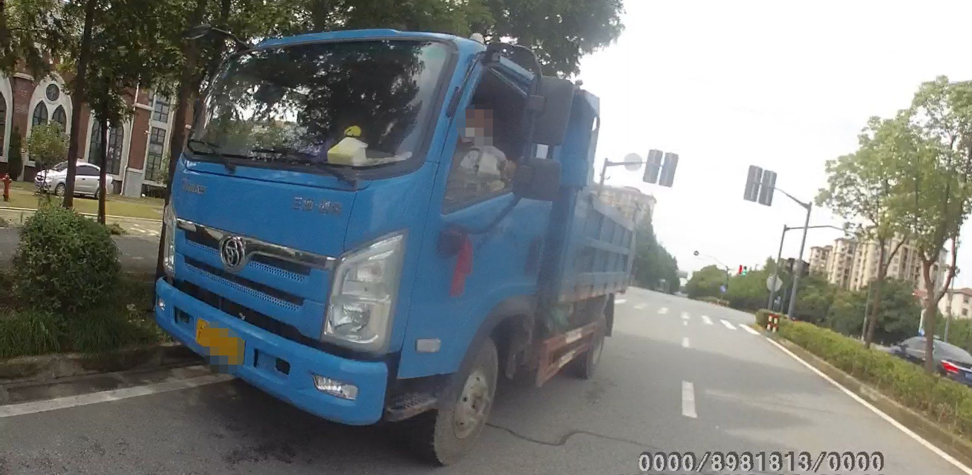  驾驶证|大意司机忘记驾驶证已注销任性上路，被依法处罚款和行政拘留15日