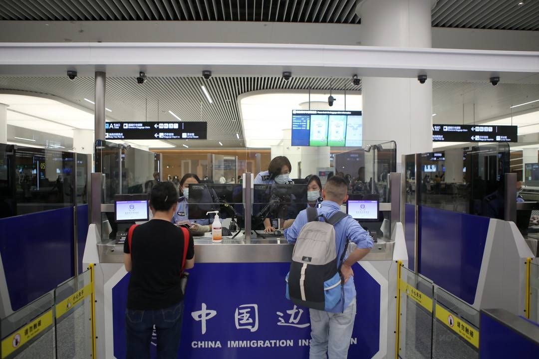 日均6900余人次出入境，泰国为成都口岸“五一”假期最热门出境地