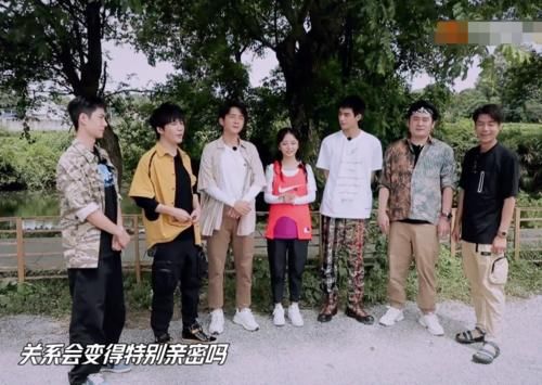  私下|“三兄妹”私下联系吗？张新成谭松韵答案一致，宋威龙却讲出实话