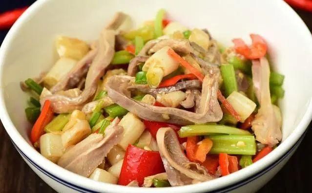 方法|炒的猪肚又老又硬，老是咬不动，教你一个方法，吃起来不费劲