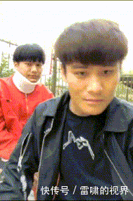 闪耀|妹子,搞个自拍而已,这闪耀动人的装扮多时尚呀