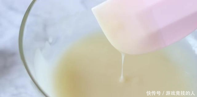 新手|日式烫面纸杯蛋糕,新手最爱的方子,柔软细腻,入口即化!