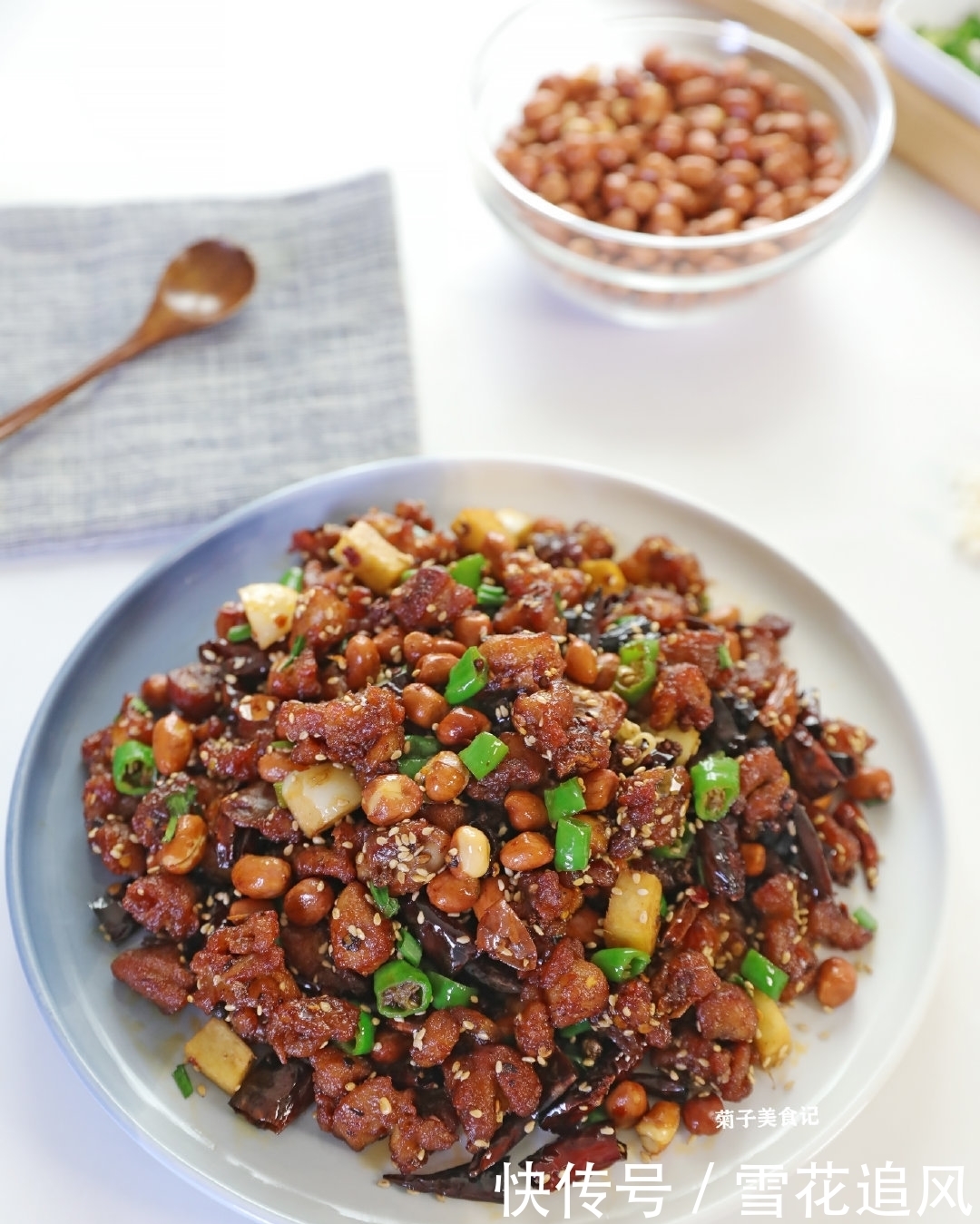 让鸡肉|经典川菜辣子鸡，4个鸡腿做一盘，下酒又下饭，看的流口水