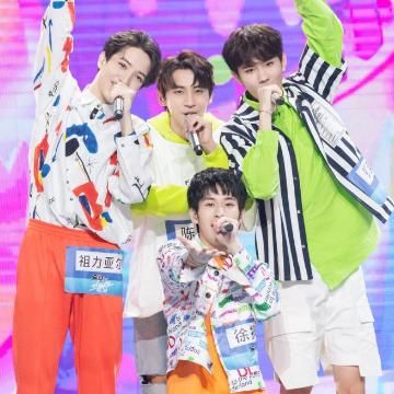  亲自|少年之名太糊被吐槽，郭敬明亲自下场拯救，还专门把微博认证换掉