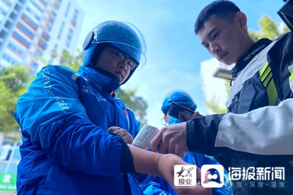 饿了么|数字里的国庆假期⑤外卖小哥假日坚守岗位 10月份努力跑到2000单