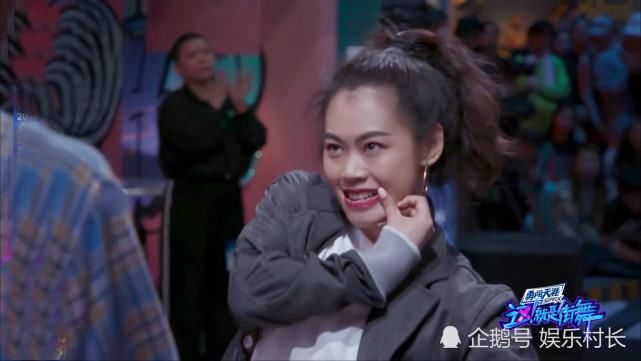  张艺兴|《街舞3》开播，王一博被撩憨厚回击“你要补一下妆”，与张艺兴互称曝光