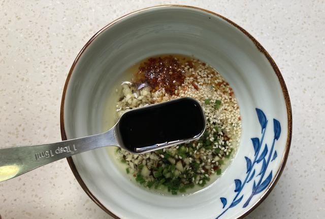 美味|九月女儿就馋这懒人早餐,十分钟就上桌,美味多汁,太香了