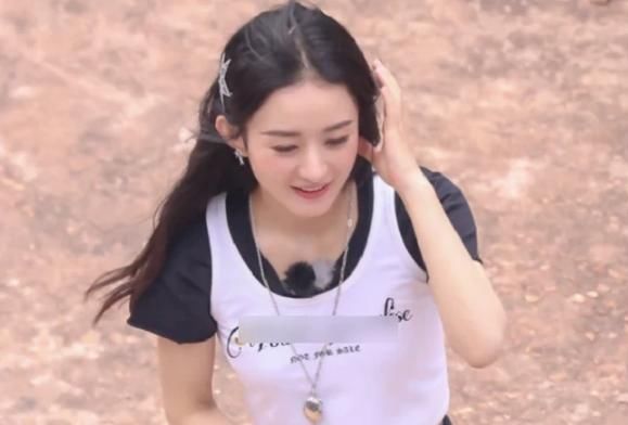  腰部|《中餐厅》杀青赵丽颖直奔按摩店，曾在拍戏时落马被威亚戳伤腰部