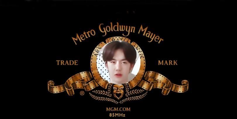  化形|王一博：街舞战队之名“一波王炸”，化形黑豹，一出招就酷炸！