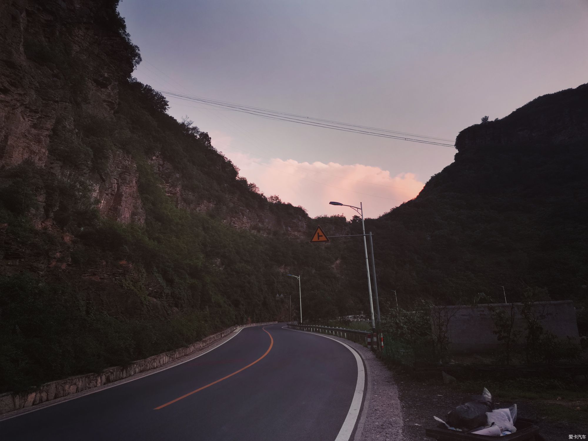  彩虹洞|【鹿卡带你去旅行】刺激的挑战自我