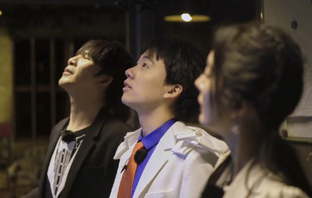  想见|《密室大逃脱》变鬼屋，还上演《想见你》剧情，杨幂被邓伦拖了一米远！