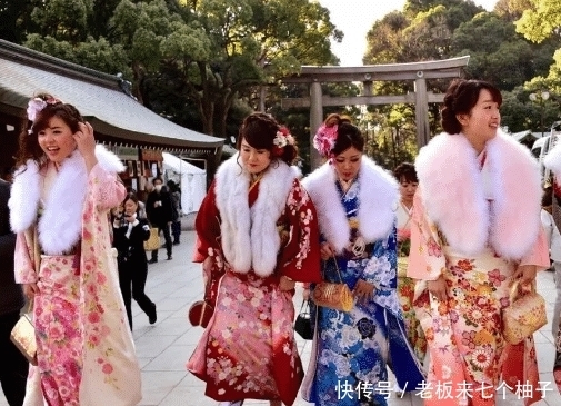 早已|老祖宗发明的木屐早已被国人遗忘, 为何在日本却大受欢迎?