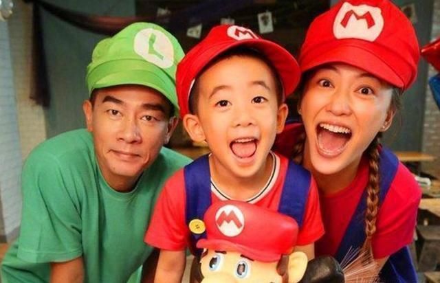  陈小春|陈小春当年痛批: 谢霆锋、陈冠希算什么东西,就连郑伊健都说:惹不起他