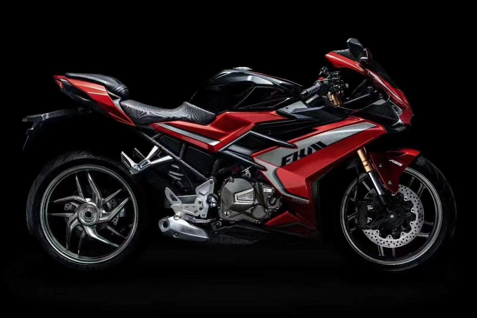  FKM300|万年PPT车型终于要上市！飞肯FKM300/250强势来袭！