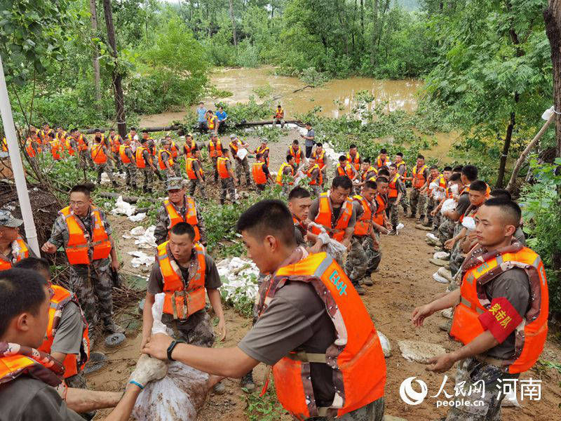 大堤|河南信阳：史灌河大堤抢险记